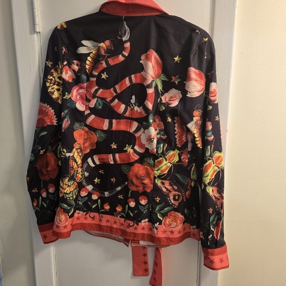 CBR Chic Long Sleeve Floral Butterfly's Lady Bug Bees Snake Top Size M - Picture 8 of 11